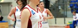 2 aleksandra pawlak koszykarka widzewa lodz w meczu polskiej ligi koszykowki kobiet.jpg
