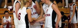 e koszykarki reprezentacji polski w trakcie meczu koszykowki kobiet przeciwko druzynie koszykowki kobiet wegier.jpg