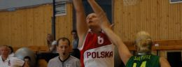 u paulina pawlak koszykarka reprezentacji polski w akcji koszykowka kobiet.JPG