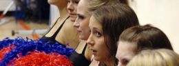 q cheerleaderki z pomponami.jpg