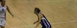 p euroliga kobiet z pilka erin phillips.JPG