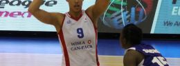 l euroliga kobiet wisla can pack krakow kontrablma z pilka nicole powell.JPG