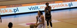 c milka bjelica z wisly can- pack krakow wykonuje rzut wolny.jpg