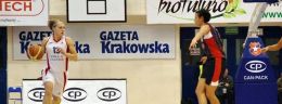 c euroliga kobiet z pilka erin phillips koszykarka wisly can-pack krakow.jpg