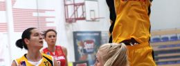 t mecz koszykowki polskiej ligi koszykowki kobiet widzew lodz kontra lotos gdynia.jpg