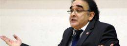 a Jose Hernandez trener zespolu koszykowki kobiet wisly can-pack krakow.jpg
