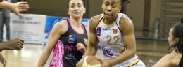f polska liga koszykowki kobiet mecz koszykowki matizolu lidera pruszkow z artego bydgoszcz.jpg