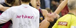 b polska liga koszykowki kobiet koszykarki artego bydgoszcz po zwyciestwie nad druzyna matizolu lidera pruszkow.jpg