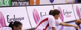 s koszykarki wisly can-pack krakow ana dabovic i milka bjelica.jpg