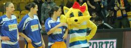 q druzyna koszykowki lotos gdynia przed meczem z wisla can-pack krakow.JPG