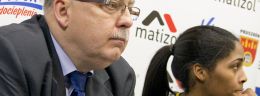 a konferencja prasowa trener matizolu lidera pruszkow adam prabucki i koszykarka sydney colson.jpg