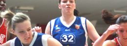 Agnieszka Makowska i Edyta Faleńczyk - bieg do piłki koszykarek ŁKS-u Łódź i Artego Bydgoszcz - koszykówka kobiet.jpg