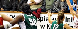 l rzuca Katarzyna Krezel koszykarka Wisly Can pack Krakow.JPG