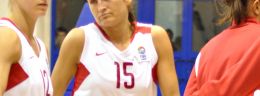 i magdalena leciejewska i dorota gburczyk sikora koszykarki wisly can pack krakow w meczu euroligi koszykowka kobiet.JPG